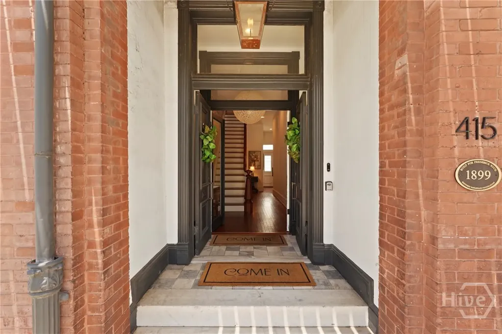 415 Whitaker Street Savannah GA 31401