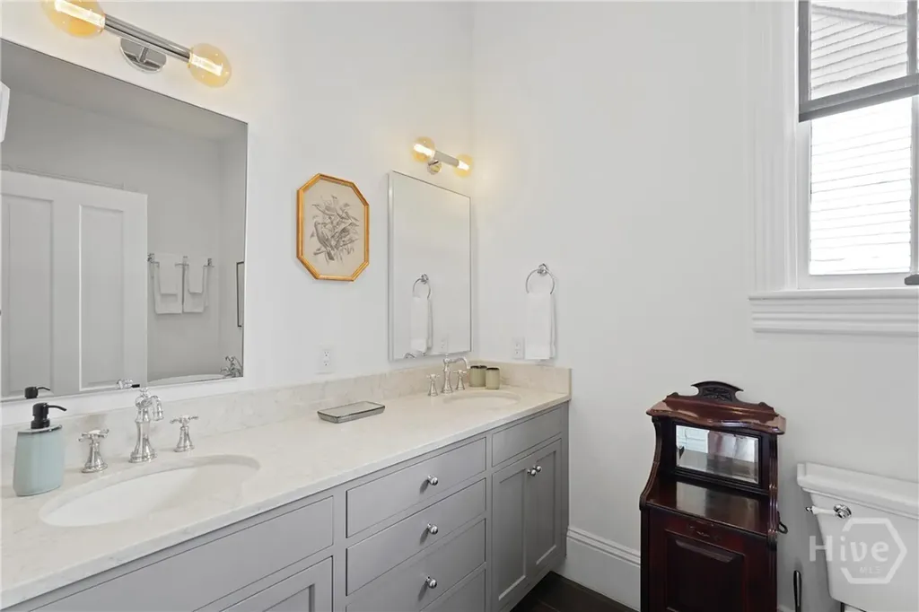 415 Whitaker Street Savannah GA 31401
