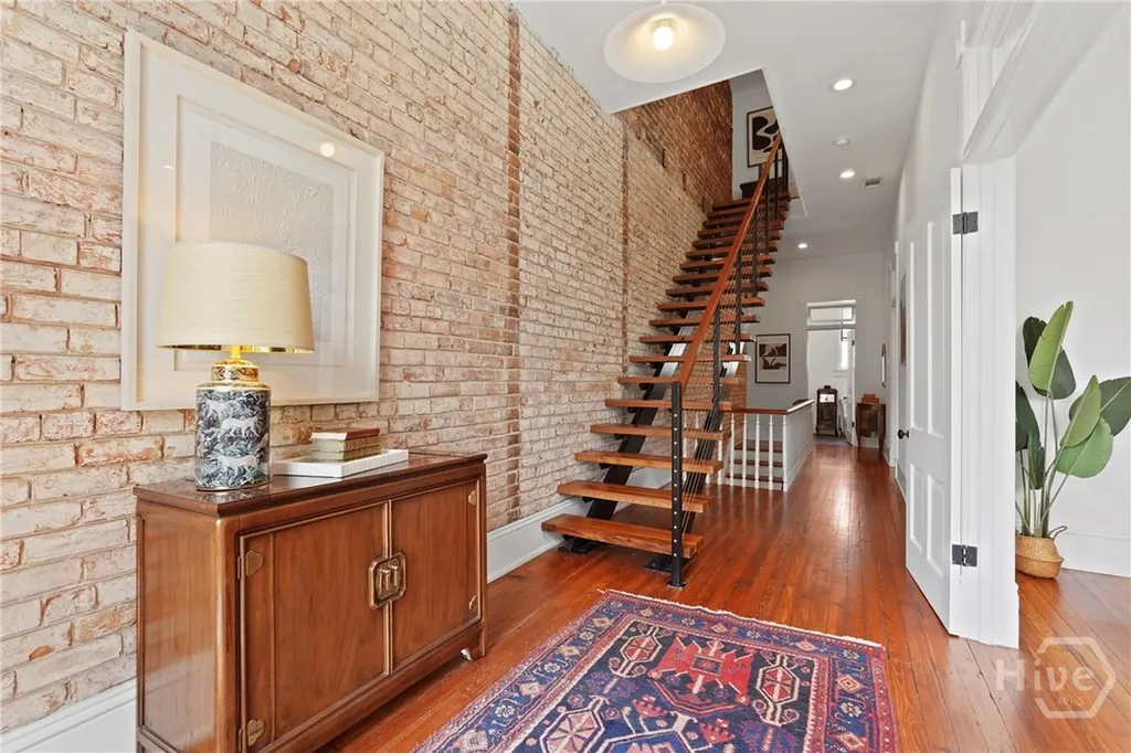 415 Whitaker Street Savannah GA 31401