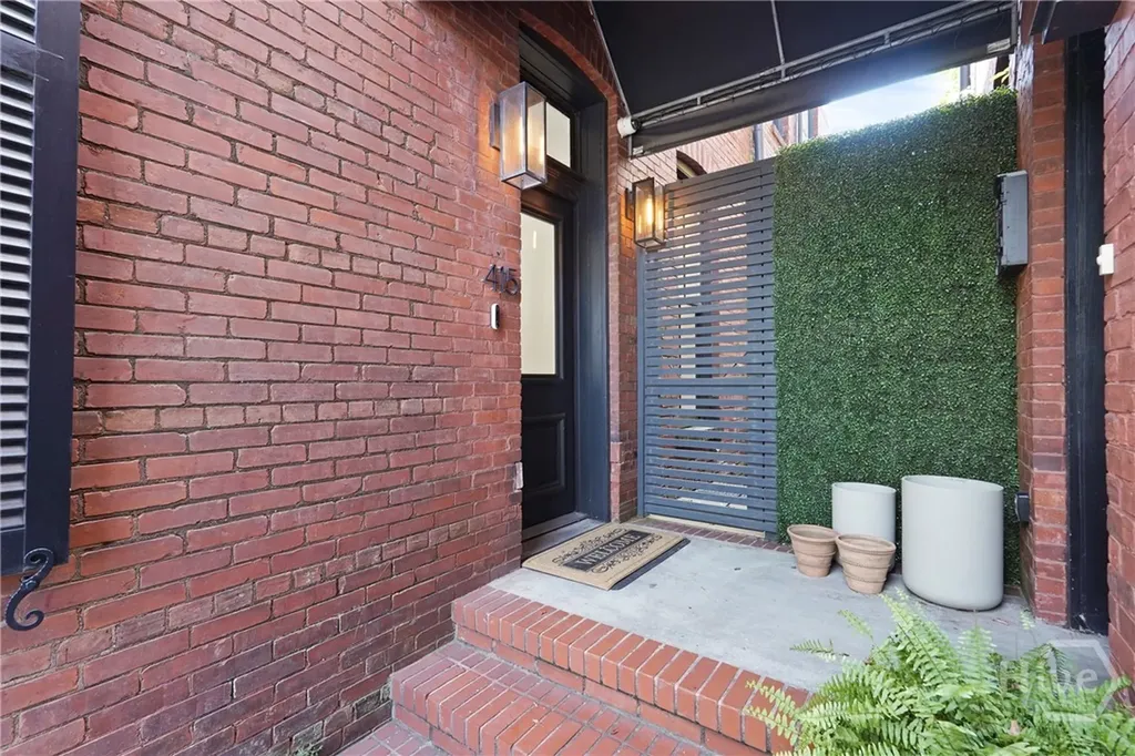 415 Whitaker Street Savannah GA 31401