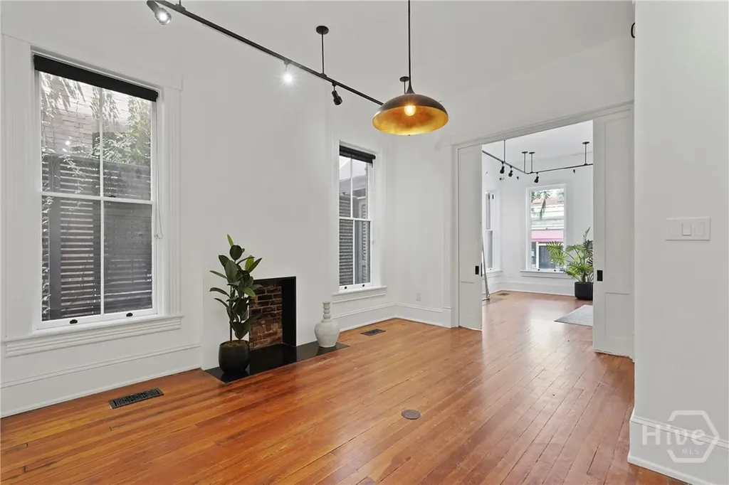 415 Whitaker Street Savannah GA 31401