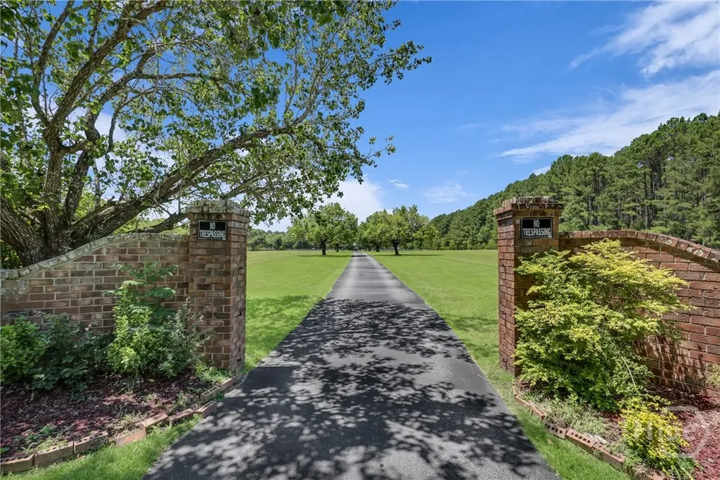 1099 Old Olive Branch Road Ellabell GA 31308