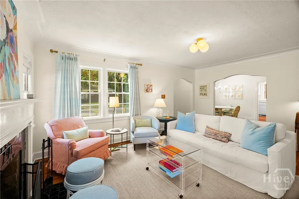 1318 E 51st Street Savannah GA 31404
