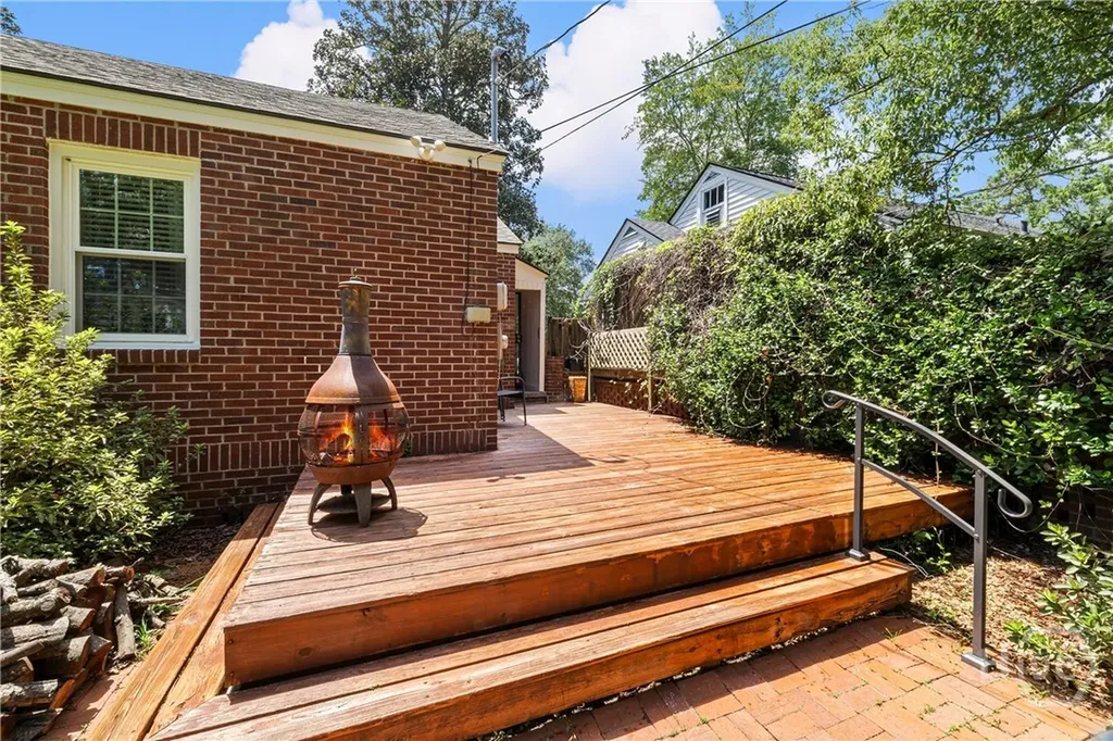 1318 E 51st Street Savannah GA 31404