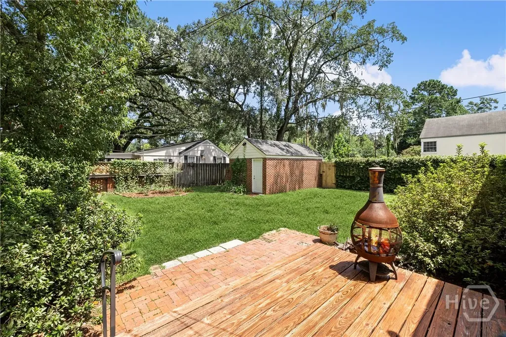 1318 E 51st Street Savannah GA 31404