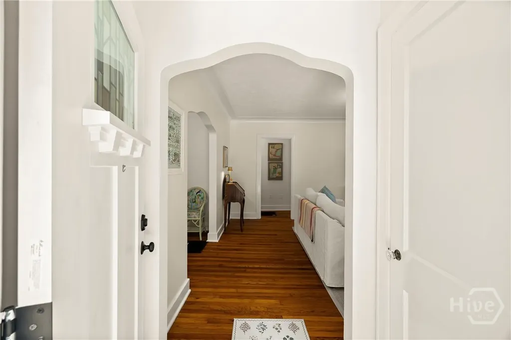 1318 E 51st Street Savannah GA 31404