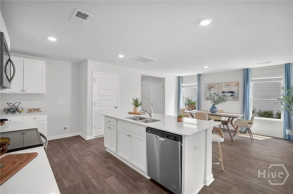 104 Azure Drive Savannah GA 31419