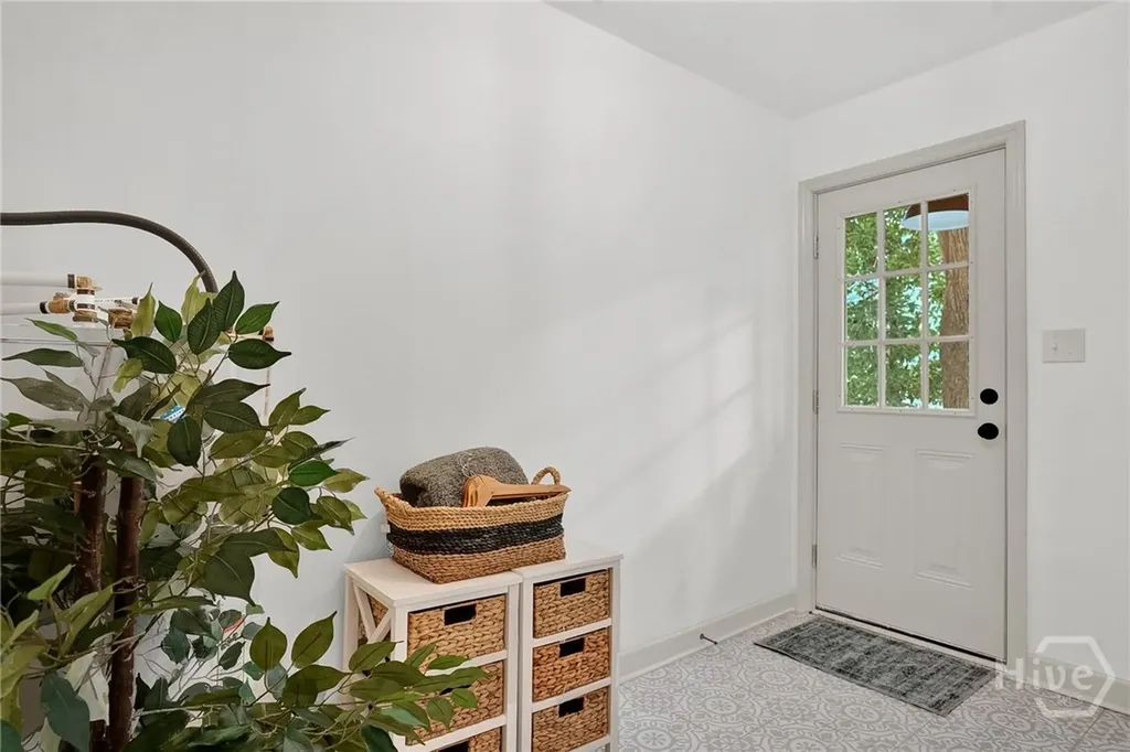 616 Virginia Avenue Savannah GA 31404
