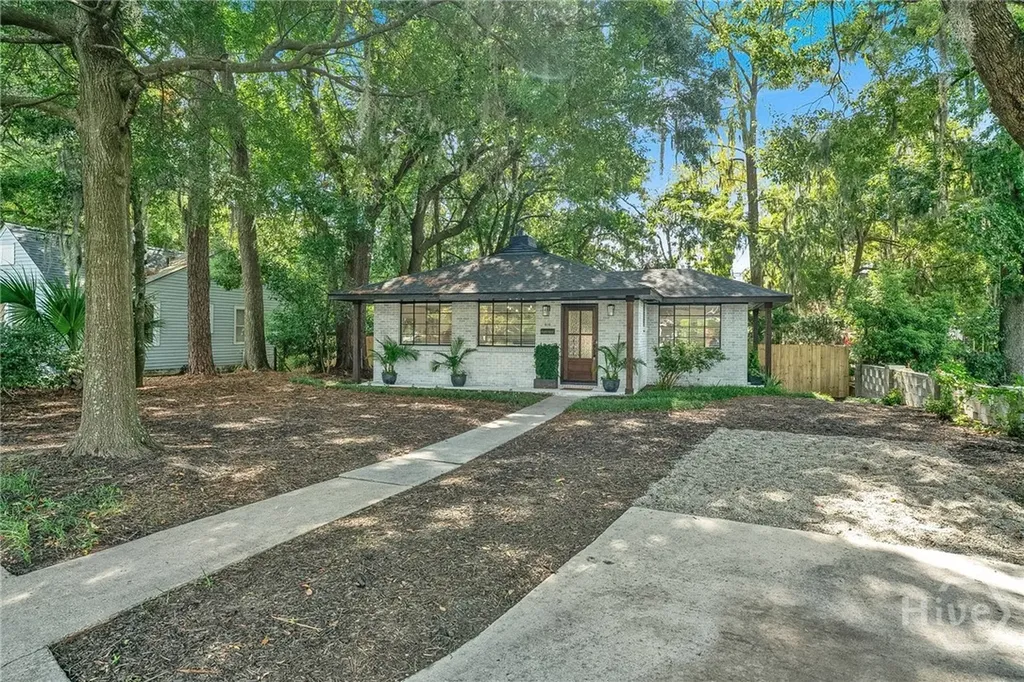 616 Virginia Avenue Savannah GA 31404