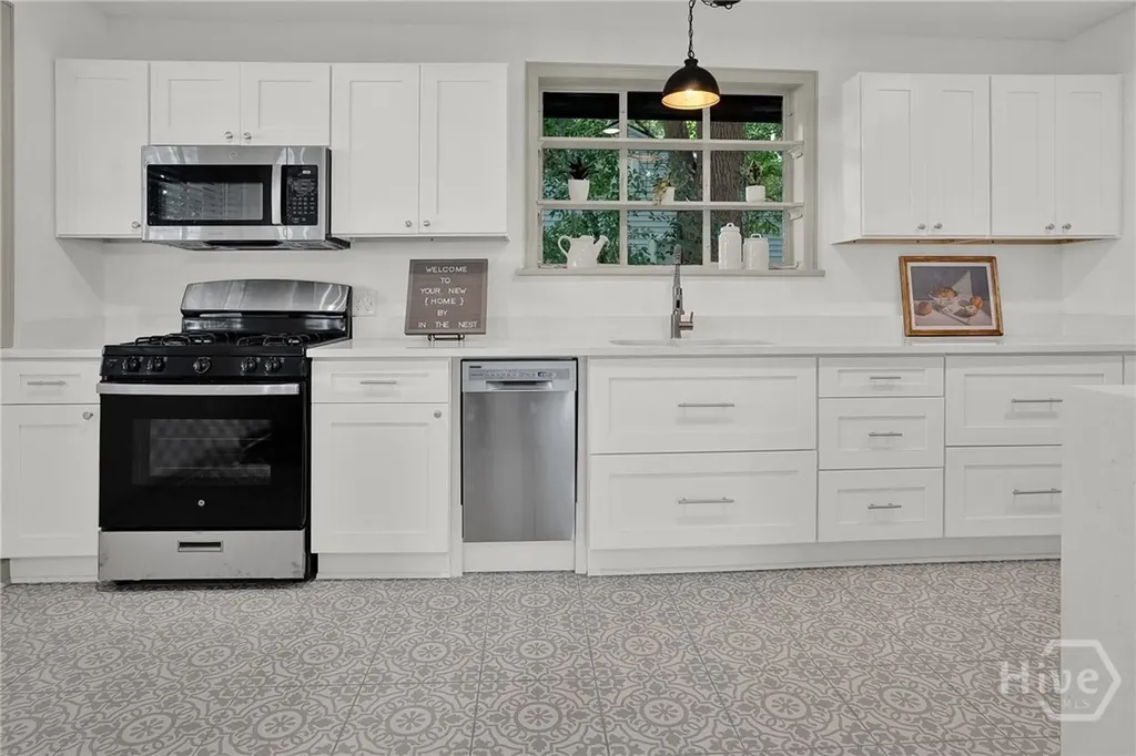 616 Virginia Avenue Savannah GA 31404