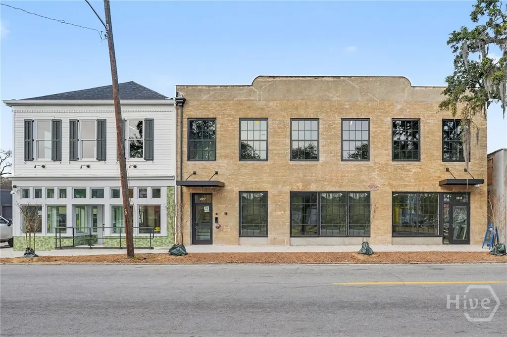 2517 Bull Street Savannah GA 31401
