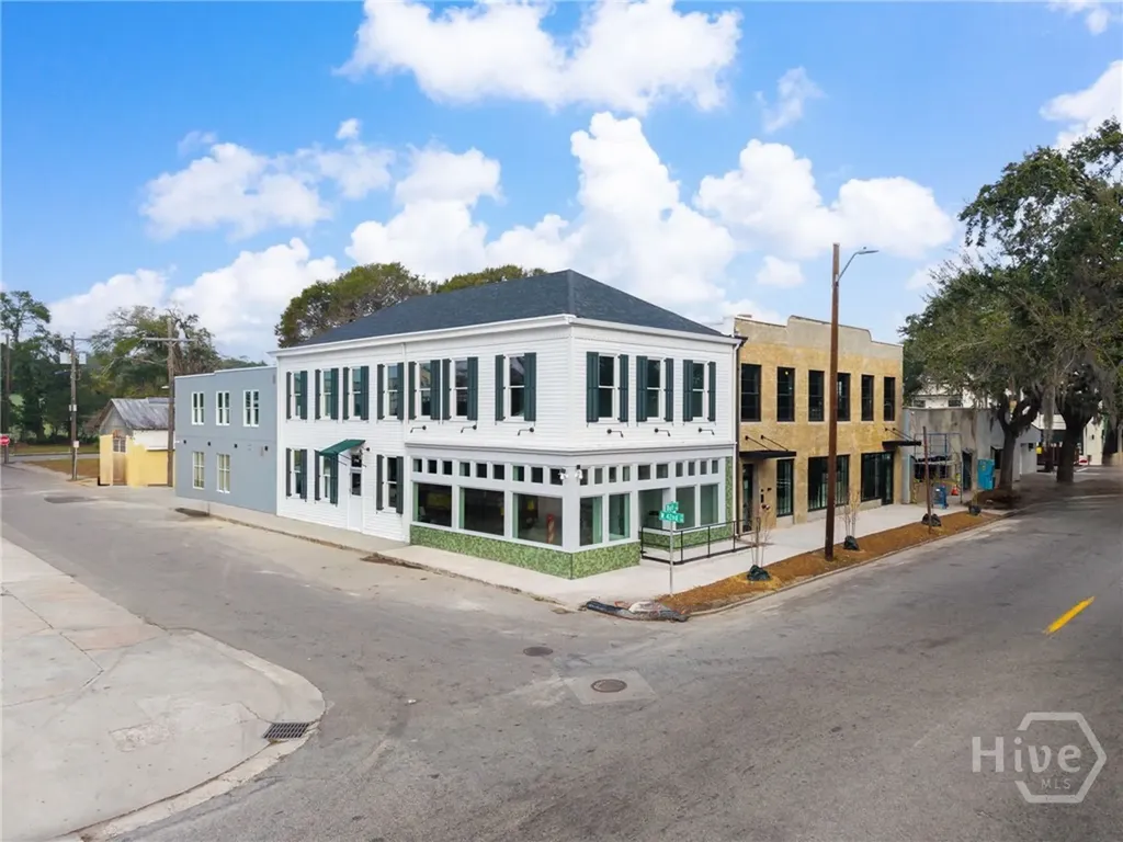 2517 Bull Street Savannah GA 31401