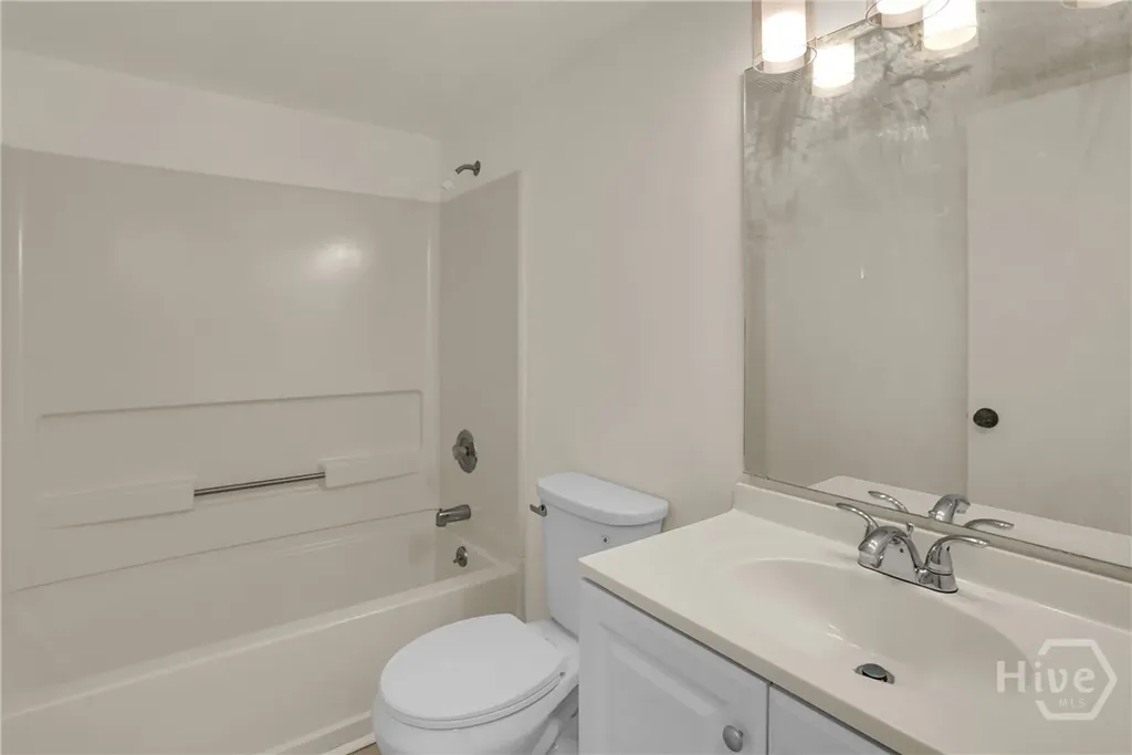 511 Pointe North Drive Savannah GA 31410