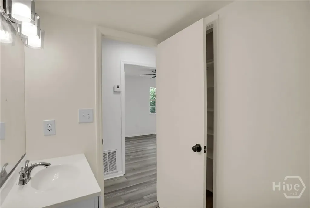 511 Pointe North Drive Savannah GA 31410