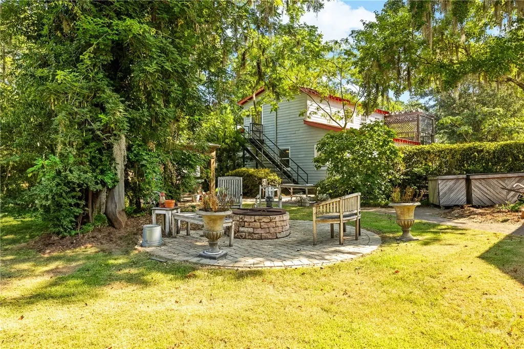 438 Kessler Loop Guyton GA 31312
