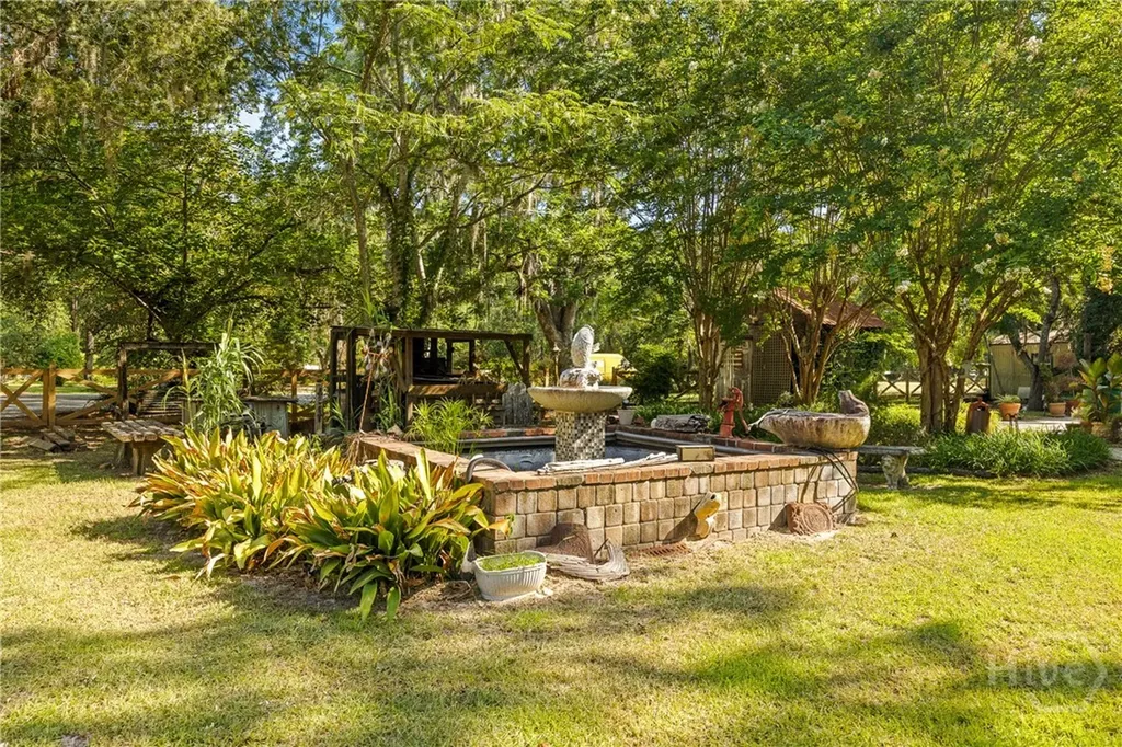438 Kessler Loop Guyton GA 31312