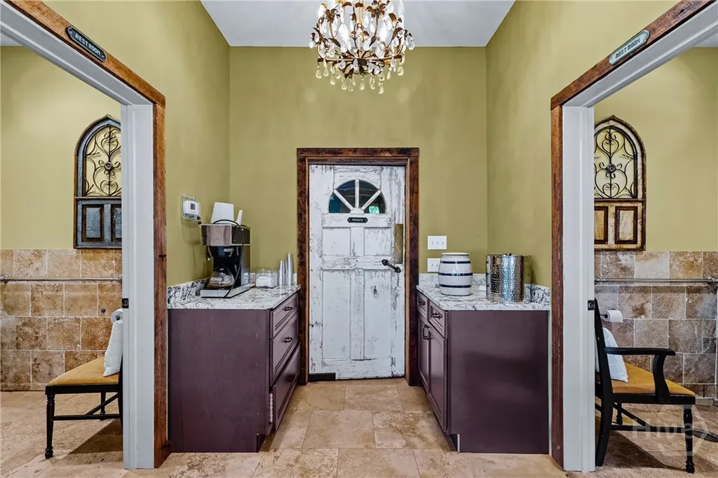 438 Kessler Loop Guyton GA 31312