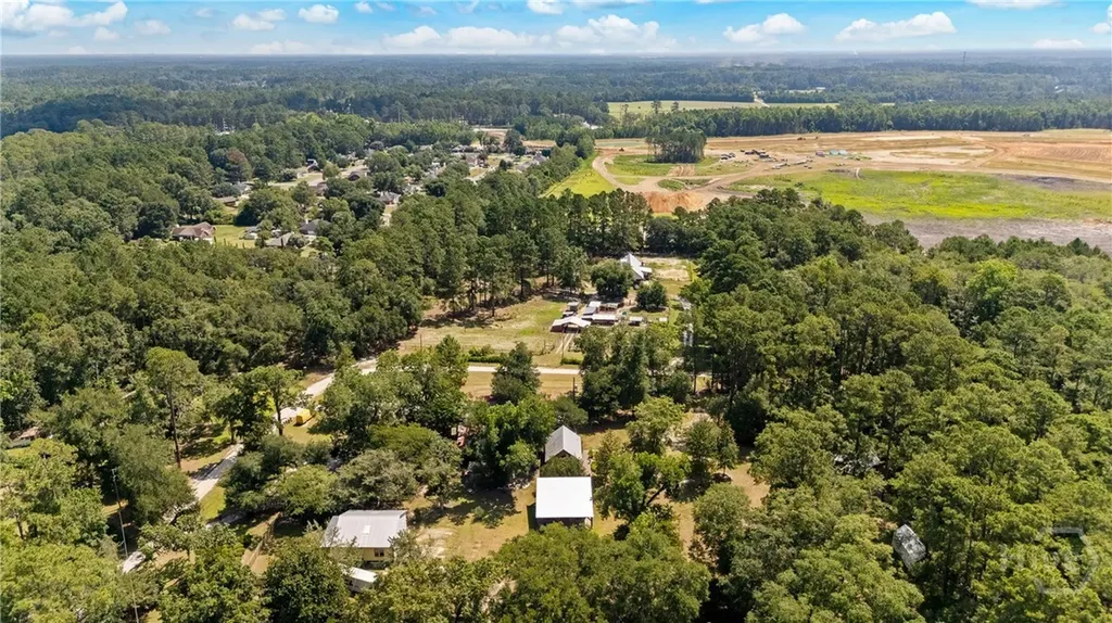 438 Kessler Loop Guyton GA 31312