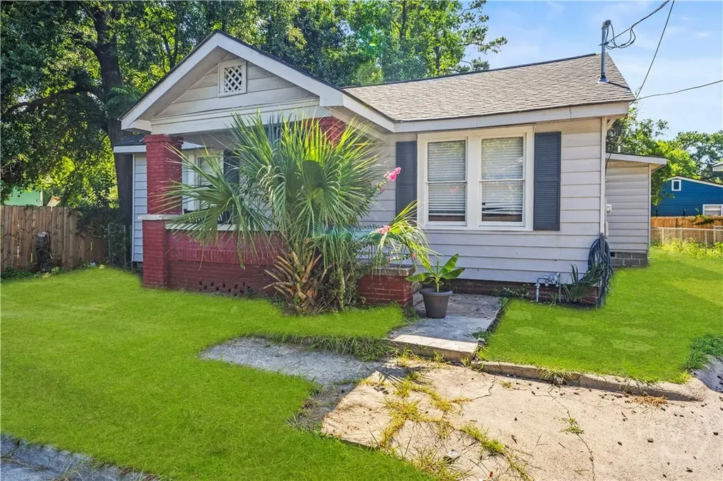 2505 Harden Street Savannah GA 31415