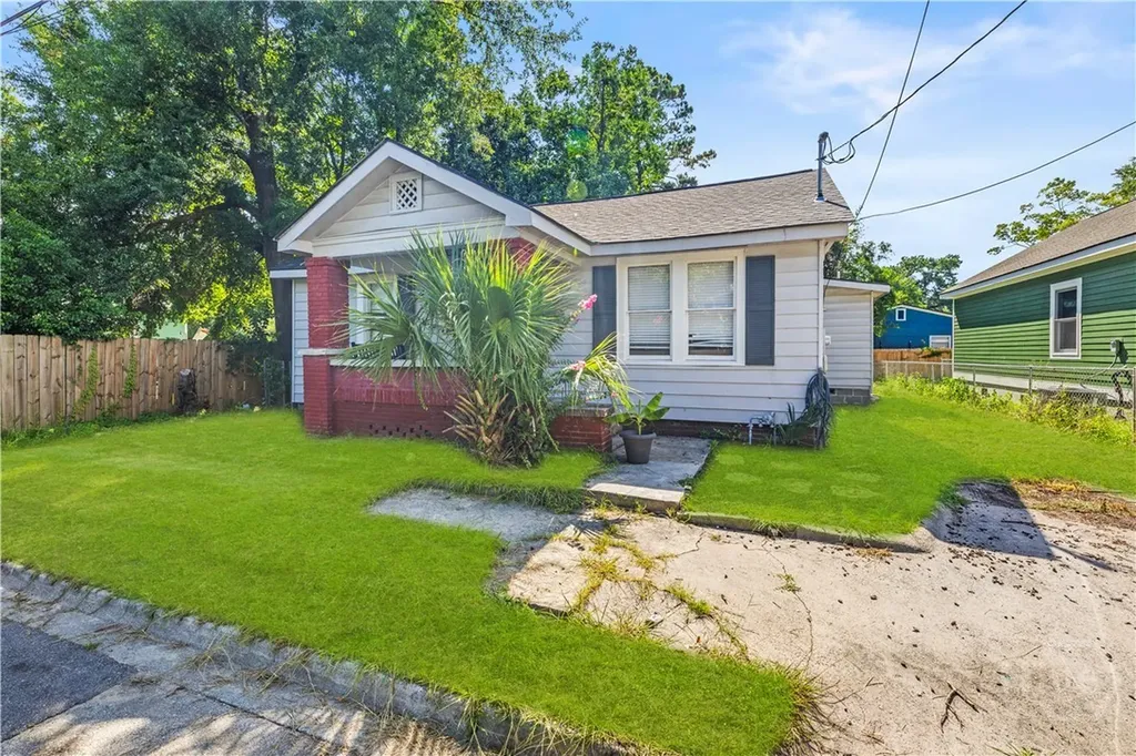 2505 Harden Street Savannah GA 31415