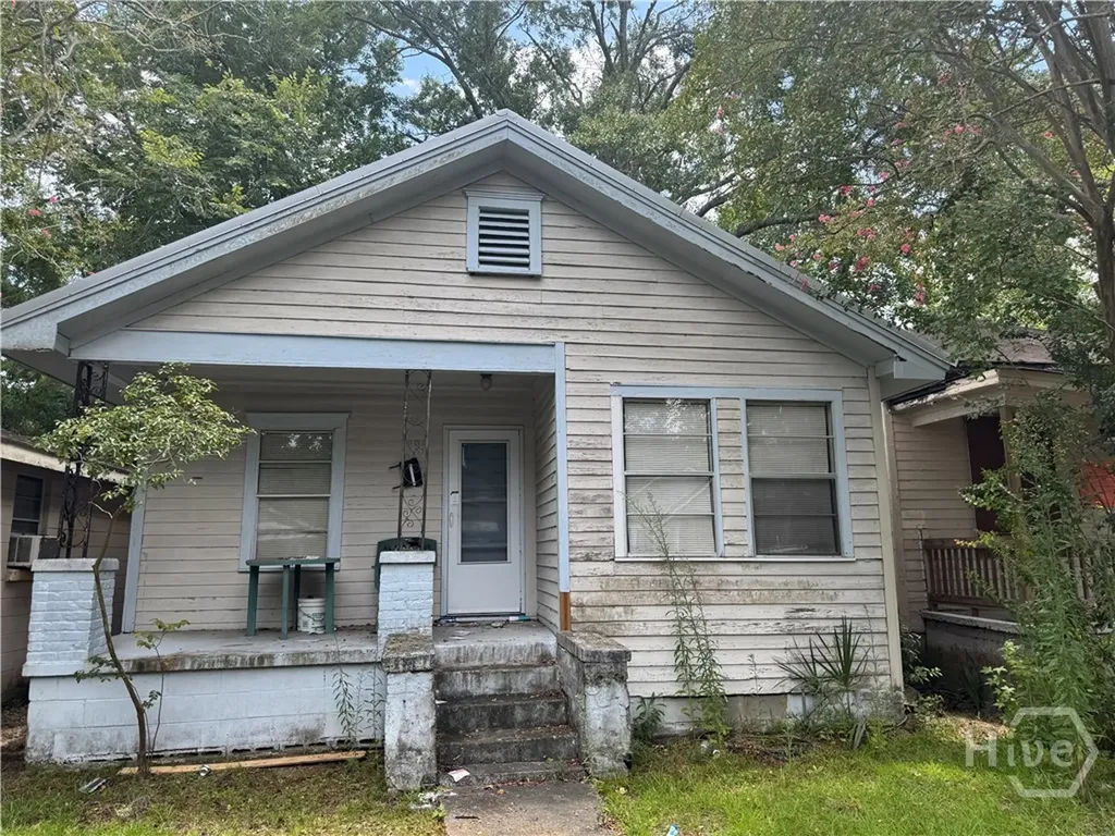 809 W 44th Savannah GA 31405