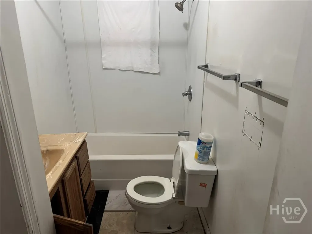 809 W 44th Savannah GA 31405