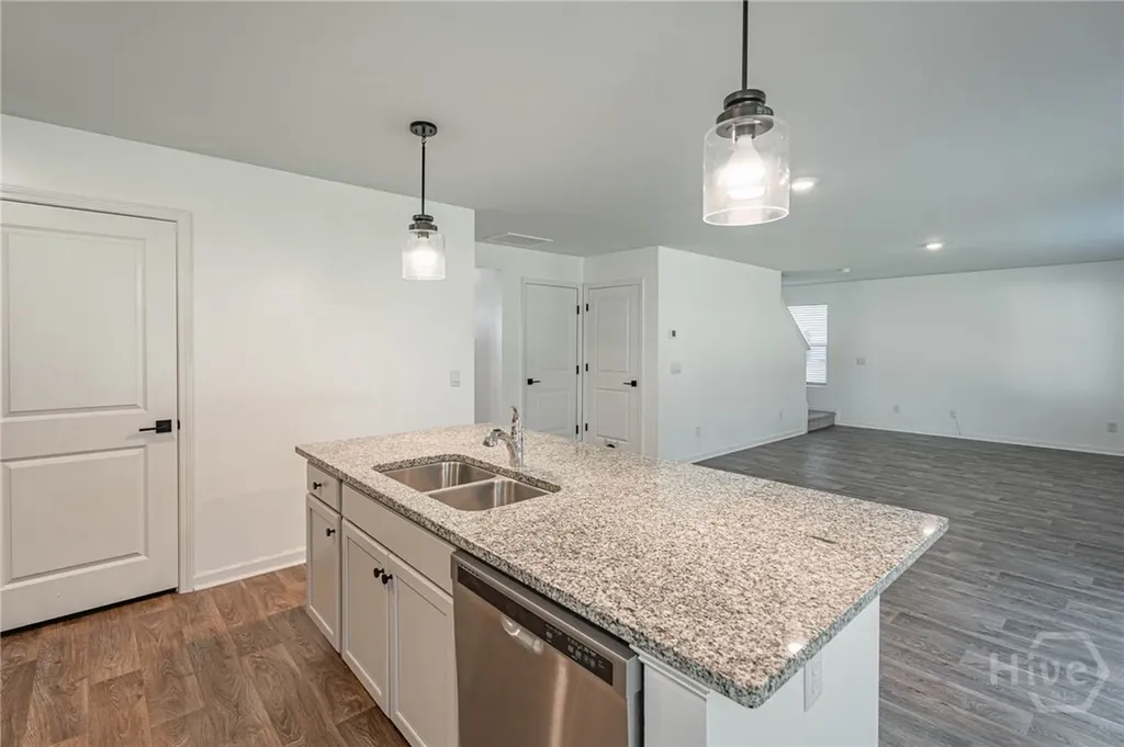 15 Daffodil Drive Bloomingdale GA 31302