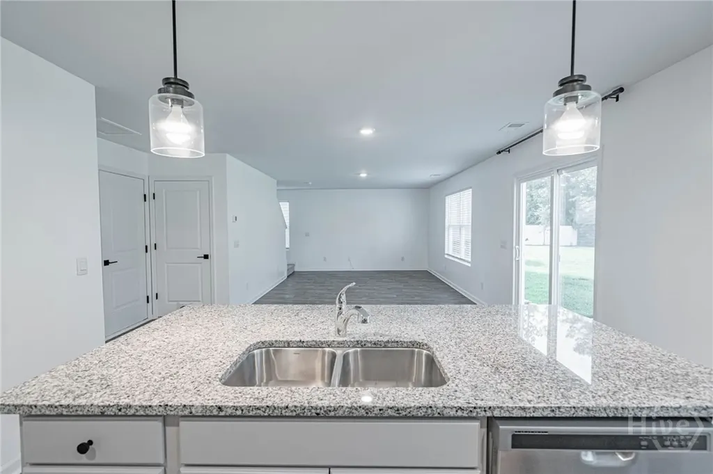 15 Daffodil Drive Bloomingdale GA 31302