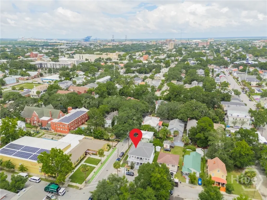 302 E 35th Street Savannah GA 31401