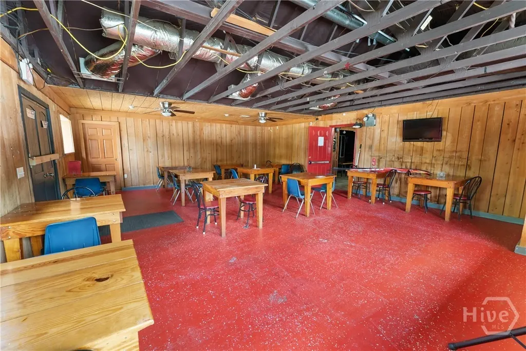 512 S Us Highway 301 Jesup GA 31546