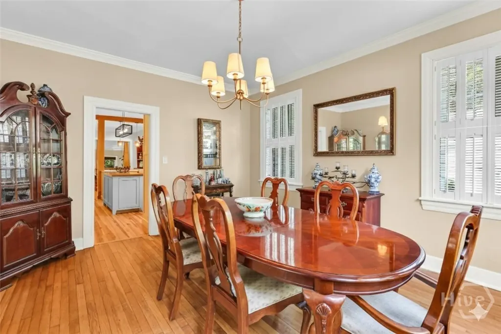 201 E 53rd Street Savannah GA 31405