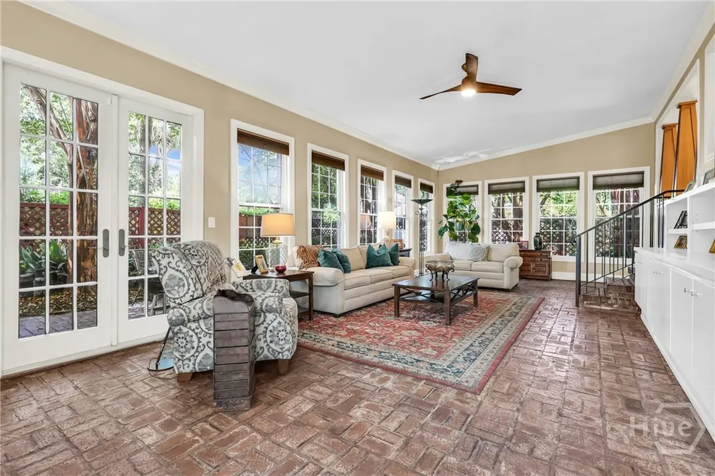 201 E 53rd Street Savannah GA 31405