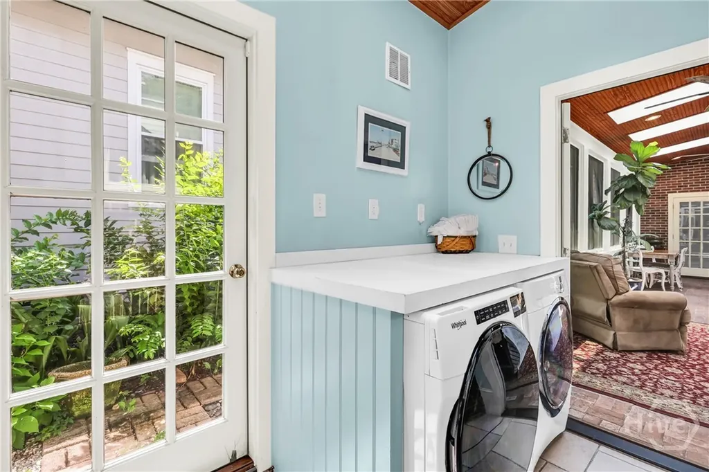201 E 53rd Street Savannah GA 31405