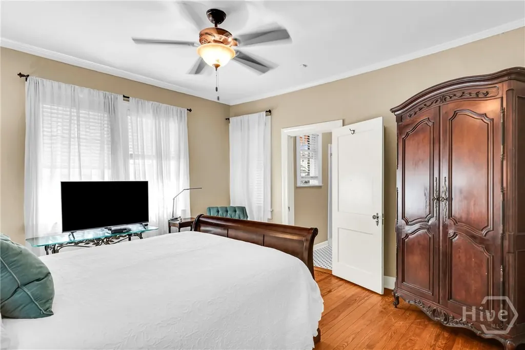 201 E 53rd Street Savannah GA 31405