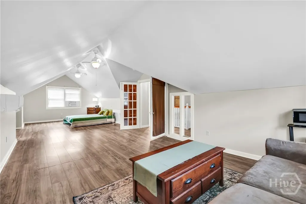 201 E 53rd Street Savannah GA 31405