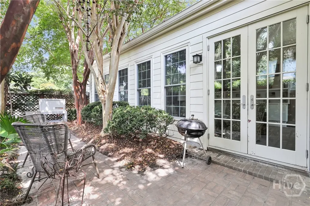 201 E 53rd Street Savannah GA 31405