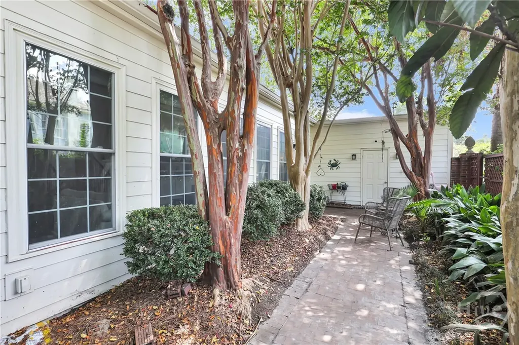 201 E 53rd Street Savannah GA 31405