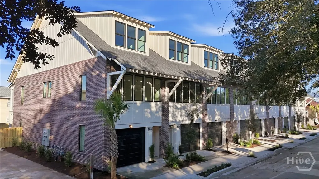 116 Pearl Street Savannah GA 31401