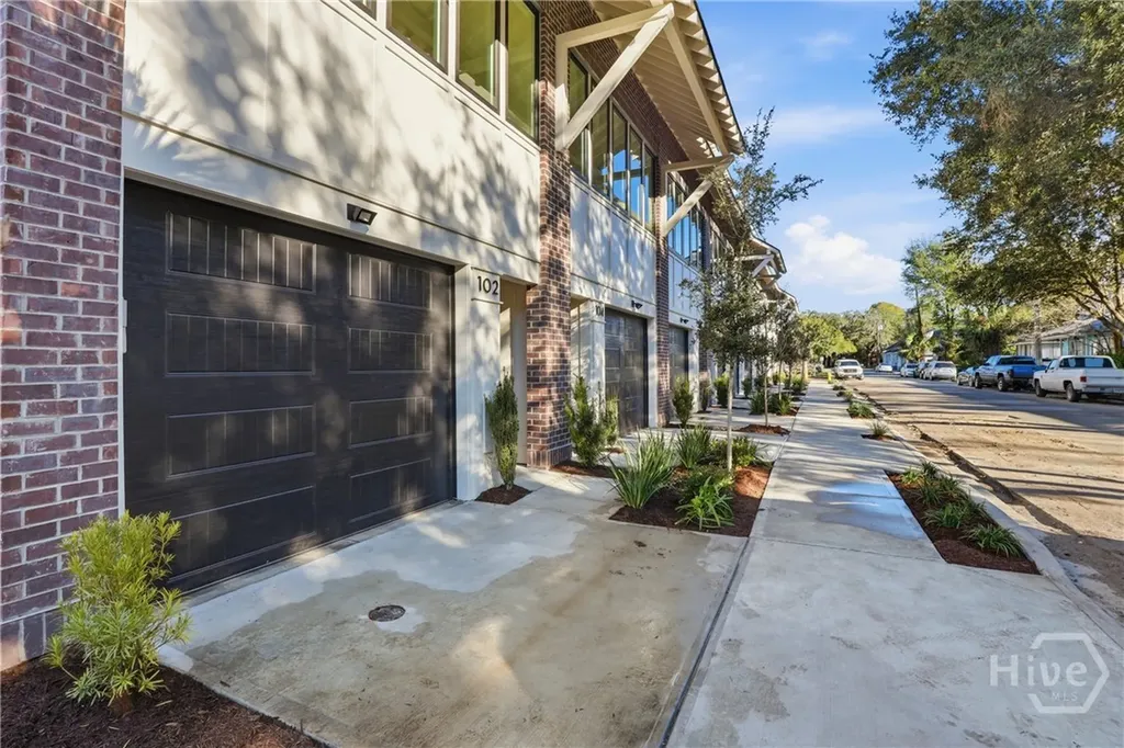 116 Pearl Street Savannah GA 31401