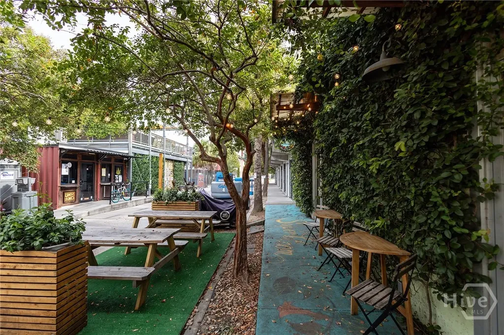 116 Pearl Street Savannah GA 31401