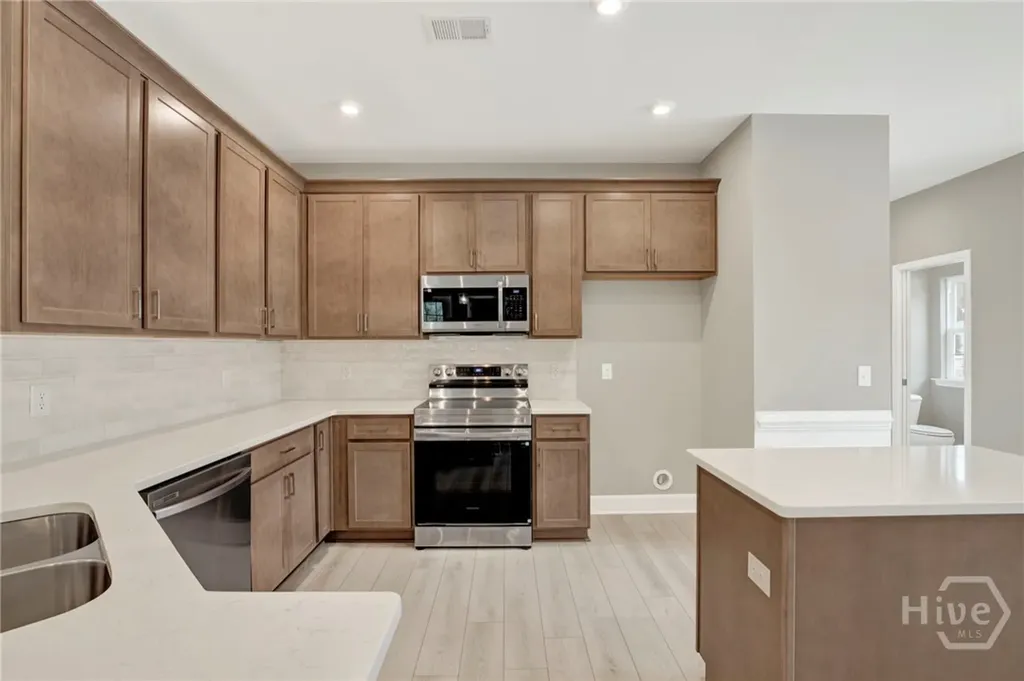 265 James Drive Richmond Hill GA 31324