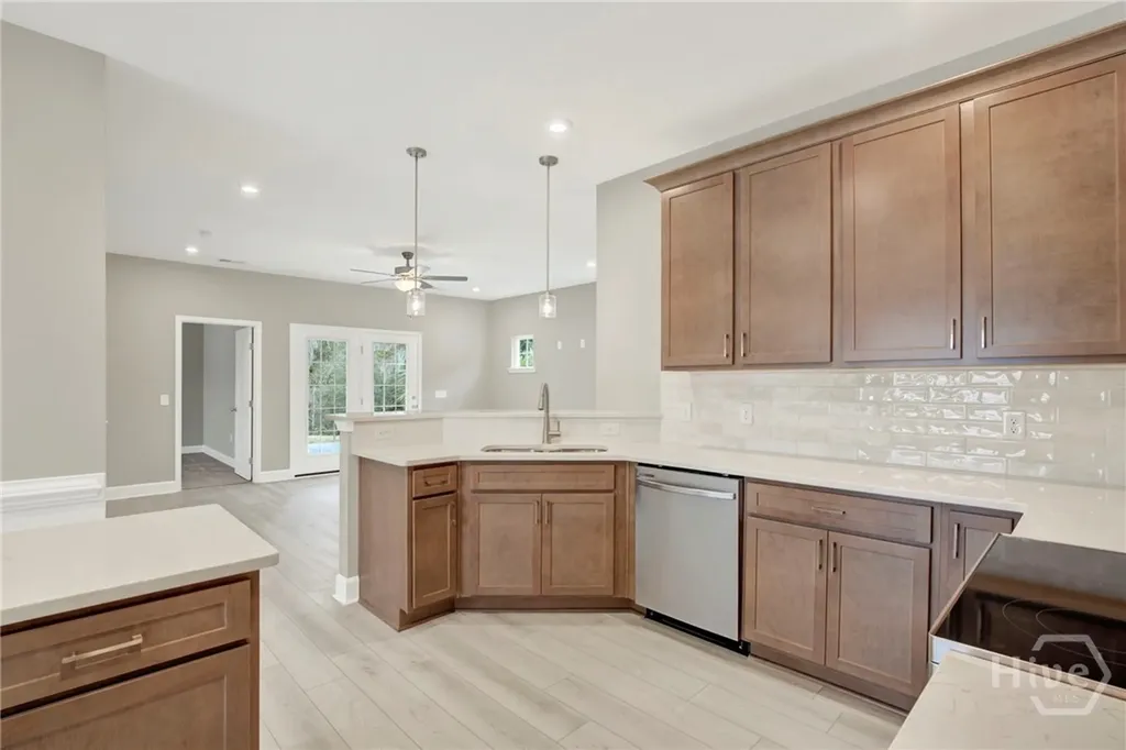 265 James Drive Richmond Hill GA 31324