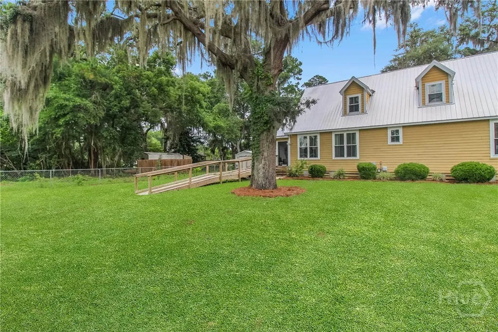 800 Wayne Street Darien GA 31305