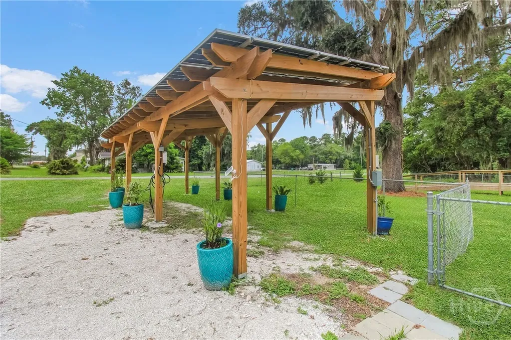 800 Wayne Street Darien GA 31305