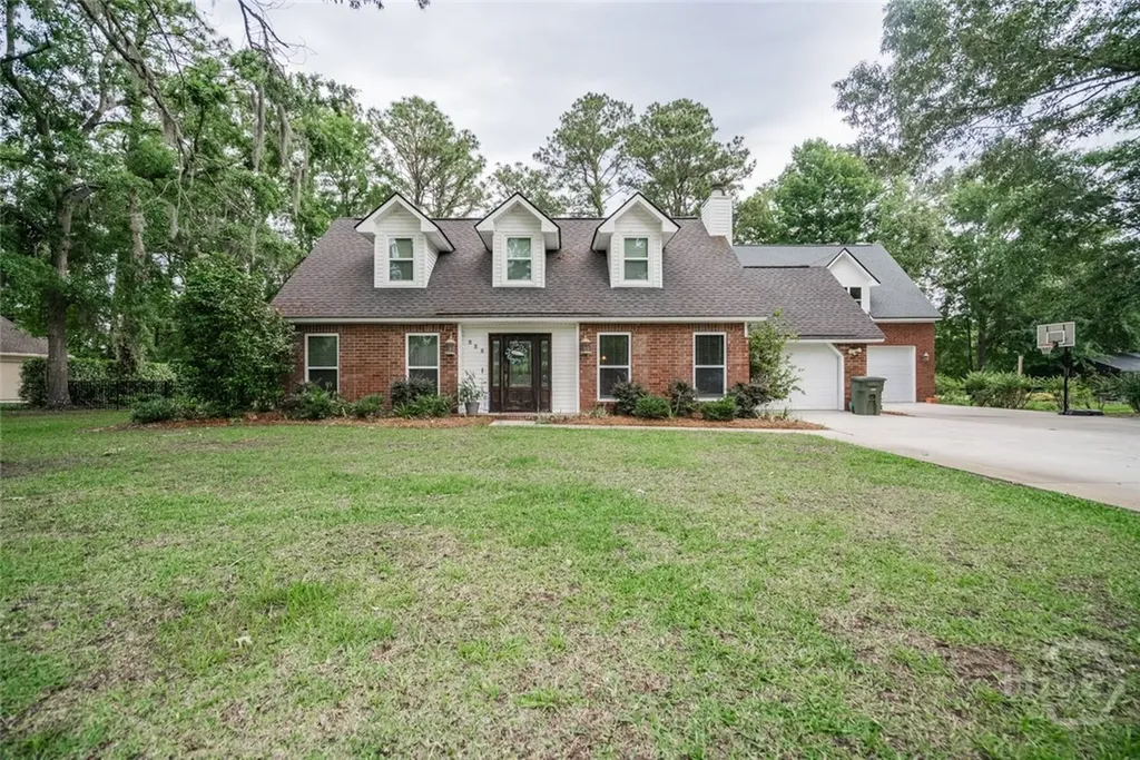 222 S Topi Trail Hinesville GA 31313