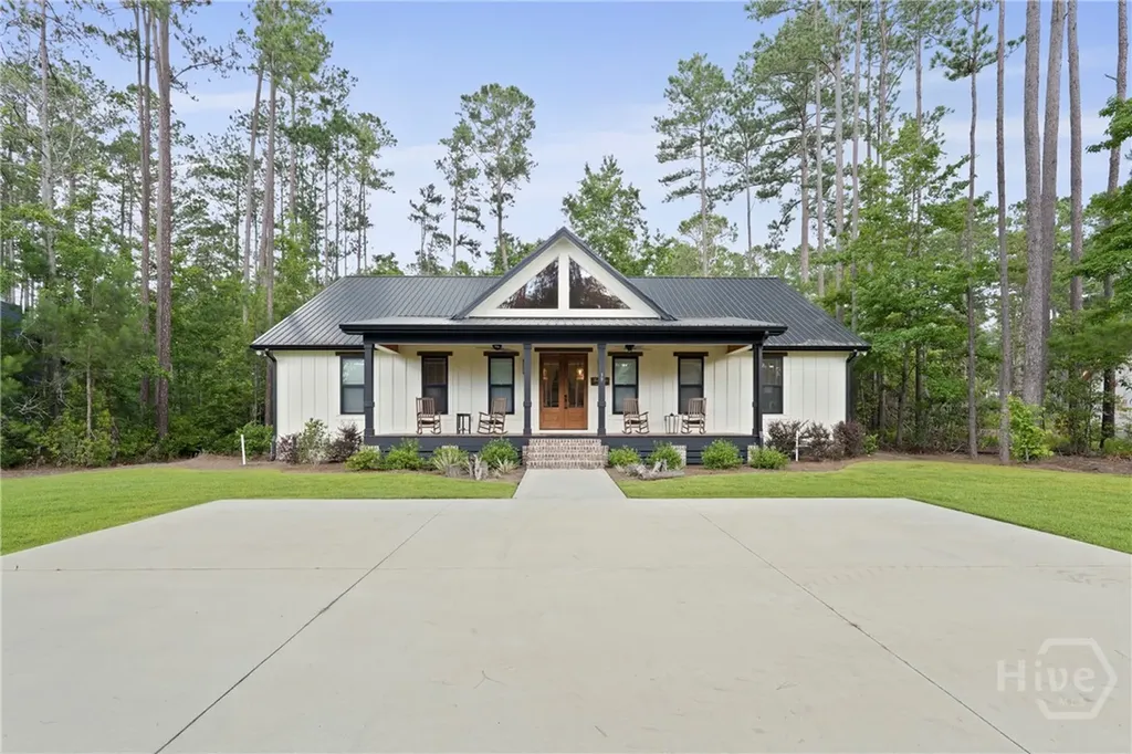 39 Bird Dog Lane Midway GA 31320