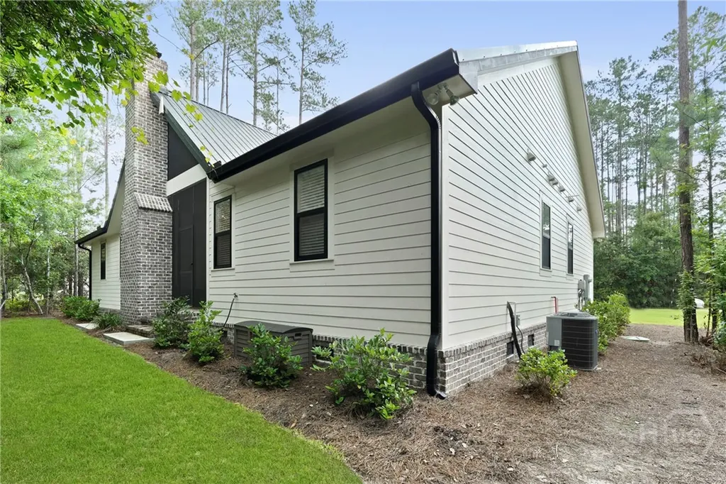 39 Bird Dog Lane Midway GA 31320