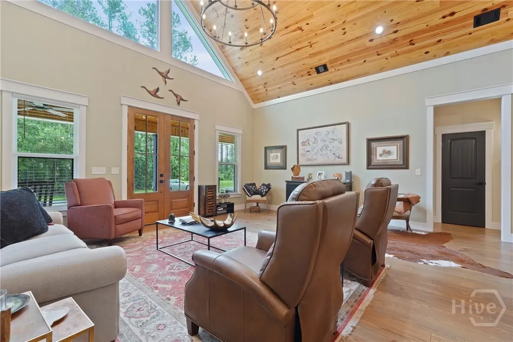 39 Bird Dog Lane Midway GA 31320