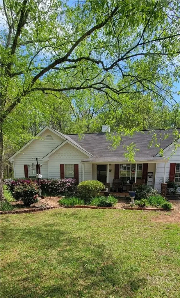 3764 Lochview Drive Loganville GA 30052