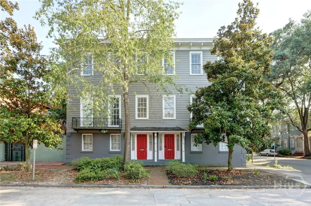 123 W Park Avenue Savannah GA 31401